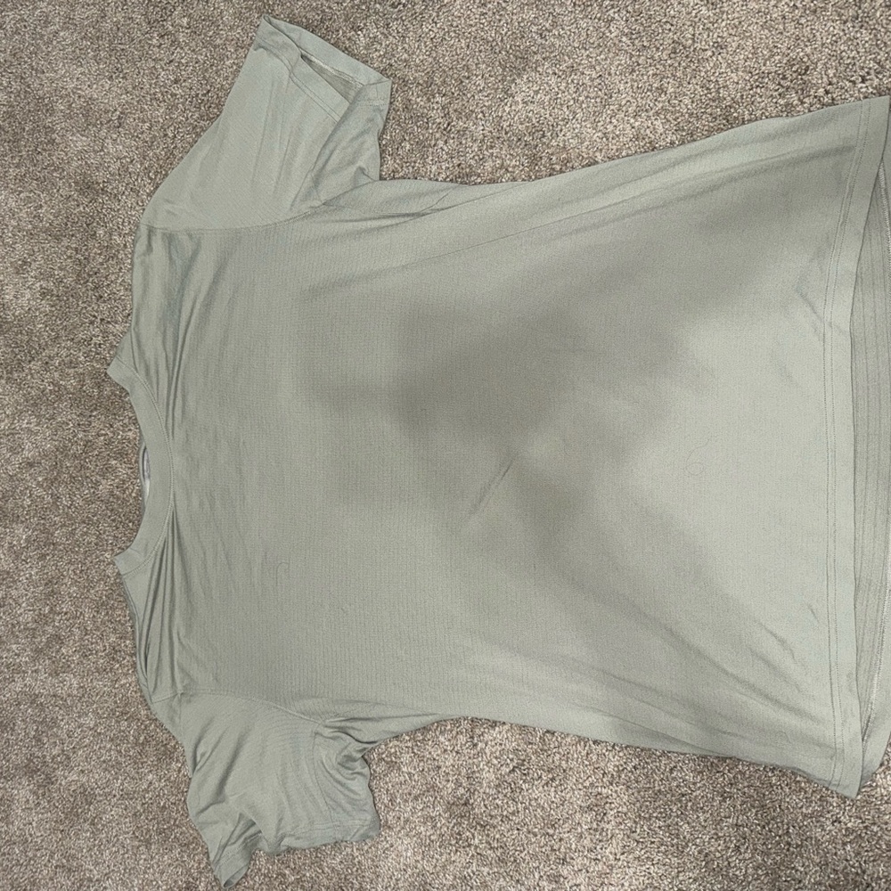 Lululemon Better Each Day shirt L